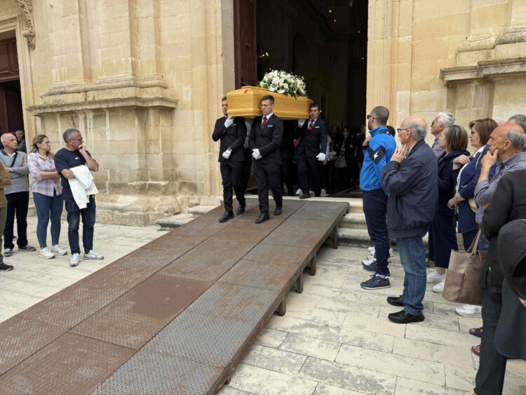 Giarratana, tragedia nella tragedia: muore all’improvviso la sorella di padre Marco Fiore che era deceduto la settimana scorsa