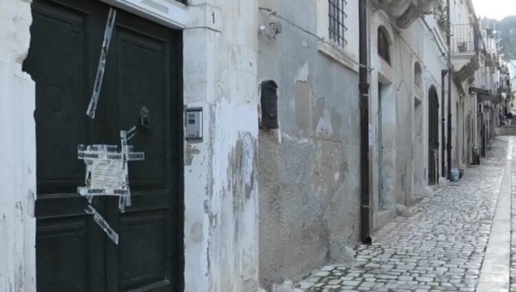 Scicli, una fiaccolata per ricordare il 40enne ucciso Peppe Ottaviano