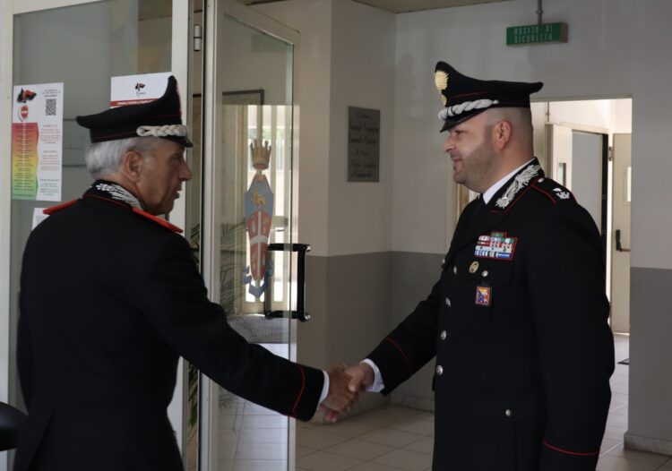 Modica, il generale di divisione Spina in visita al comando compagnia carabinieri