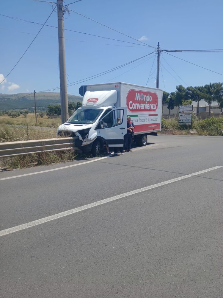 Comiso, scontro tra due veicoli. Nessun ferito