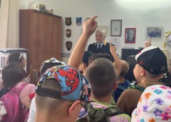 Modica, studenti in visita al comando della polizia locale