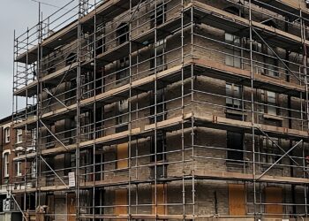 Modica, fatture false e crediti d’imposta fittizi per il bonus ristrutturazione: sequestrati 199mila euro a due fratelli operanti nel setotre