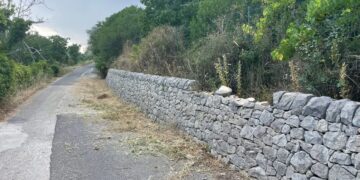 Cava Ispica e la strada della vergogna: rubano le “traverse” dai muri a secco che conducono a San Nicola