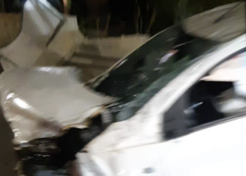 Sampieri, auto contro un muro. Feriti due ragazzi