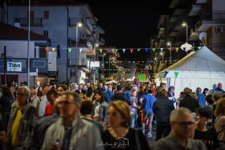 Platani in festa a Ragusa: tutto pronto tra musica, arte, gusto e divertimento