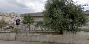 Vittoria, i ladri prendono di mira il plesso Consolino