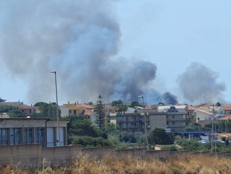 In provincia di Ragusa una domenica di fuoco