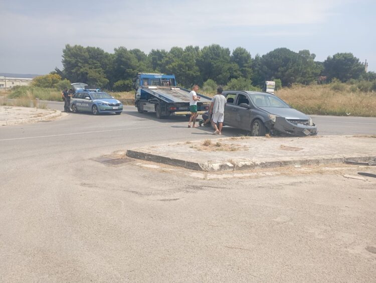 Vittoria, quattro feriti in un incidente stradale alla zona artigianale