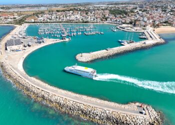 Marina di Ragusa, il catamarano raddoppia le sue corse al porto turistico