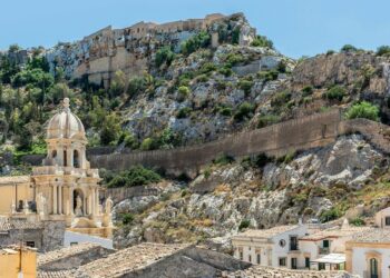 Scicli, consegnati i lavori per la messa in sicurezza della collina Scicli