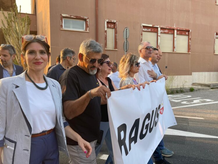 Comiso, i Cinque Stelle: “Questo non è un aeroporto, ma un aeromorto”