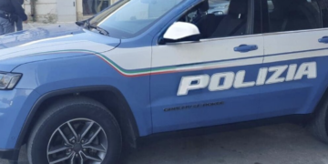 Sfreccia in auto tra le vie del centro di Buccheri e mette a repentaglio l’incolumità di numerosi pedoni