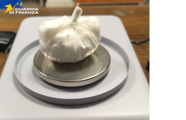 Modica, arrestata coppia gelese: nell’auto 102 grammi di cocaina purissima