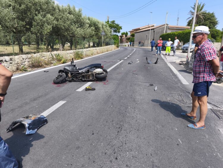Grave incidente sulla via Modica Giarratana, 19enne in prognosi riservata