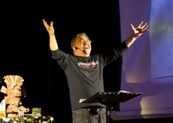 Marina di Ragusa, Amedeo Fusco torna a raccontare Frida Kahlo. E si annuncia già un successo