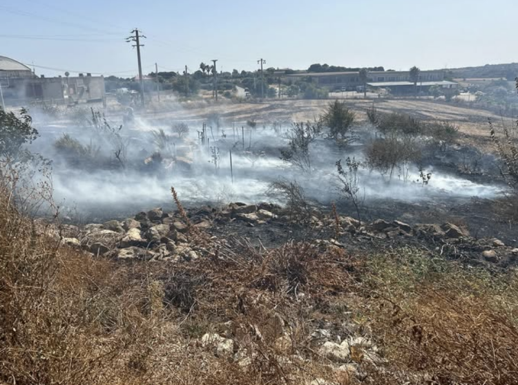 Modica, dopo il rogo parlano le aziende: “In fumo otto anni di cure”