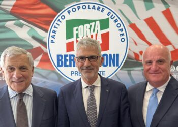 Tajani formalizza l’adesione del sindaco di Ragusa Cassì in Forza Italia