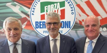 Tajani formalizza l’adesione del sindaco di Ragusa Cassì in Forza Italia