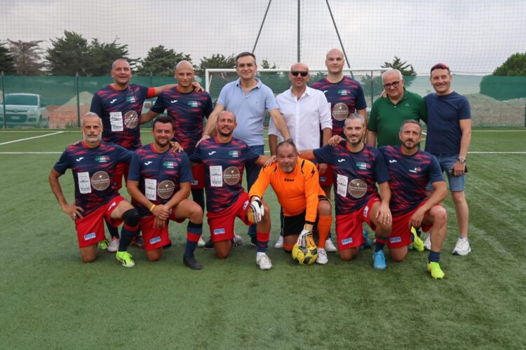 Calcio amatoriale, i carabinieri vincono il trofeo Legalità iblea