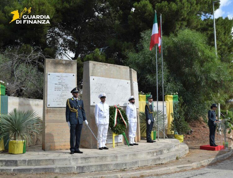Porto Ulisse (Ispica), onorata la memoria dei finanzieri caduti durante lo sbarco anglo-americano di 82 anni fa