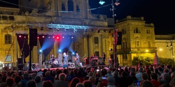 Ragusa e il concerto di Eugenio Finardi, la forza dei cantautori “di una volta”