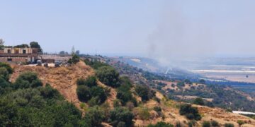 Acate, grosso incendio. Si teme per strutture private e terreni agricoli