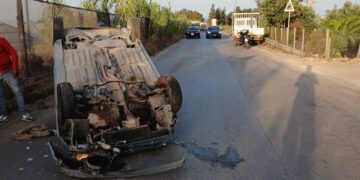 Vittoria, perde il controllo dell’auto e si ribalta