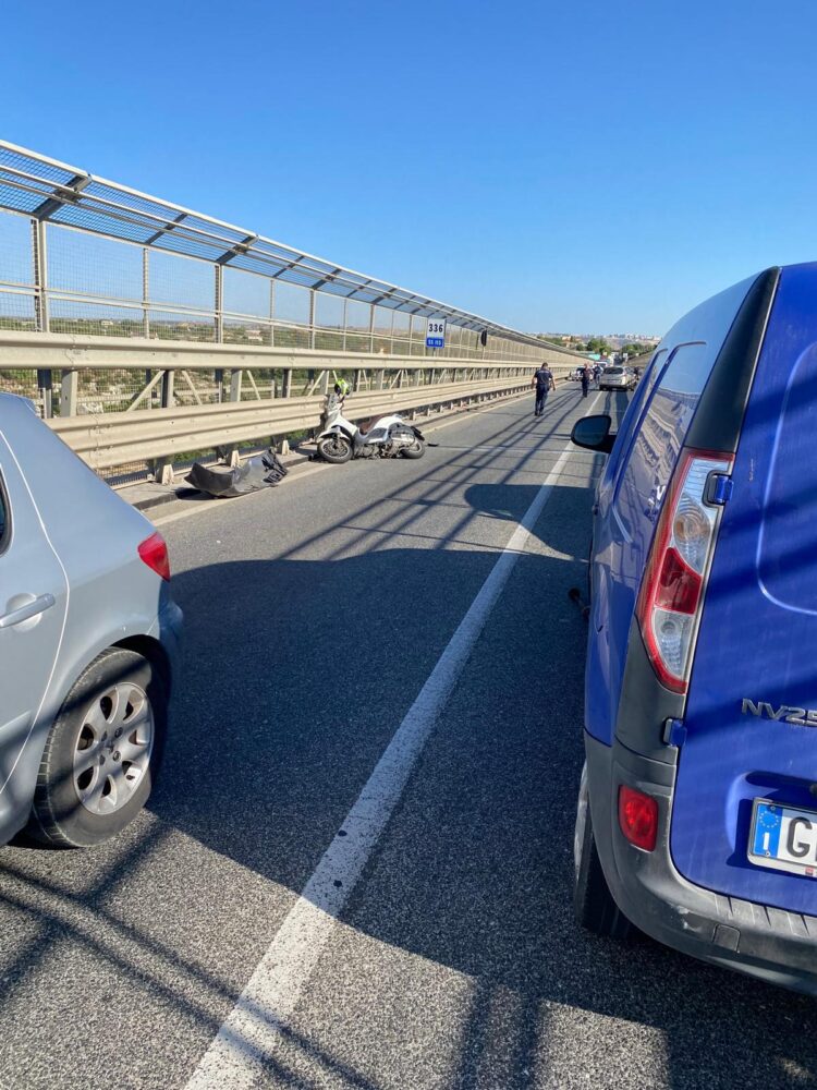 Modica, incidente stradale sul viadotto Guerrieri: due feriti