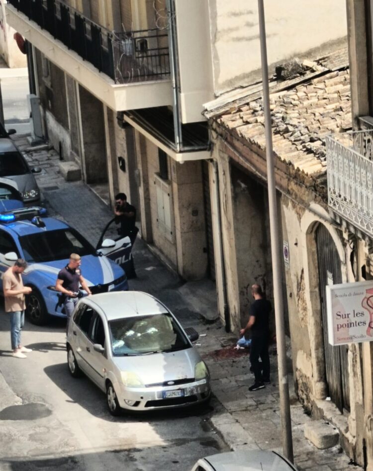 Vittoria, ancora sangue: episodio da decifrare in via Gaeta