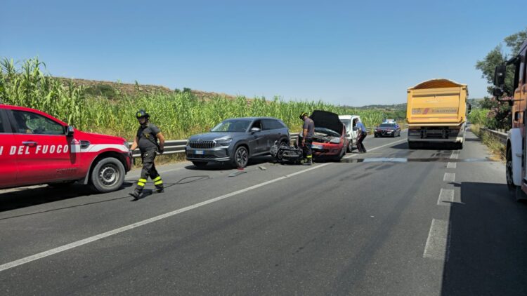 Grave incidente sulla Ragusana: 9 feriti, coinvolti anche quattro bambini