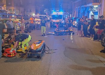 Modica, scontro tra ciclomotore e auto: due feriti
