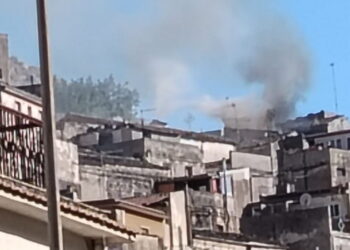 Modica, incendio al quartiere Vignazza