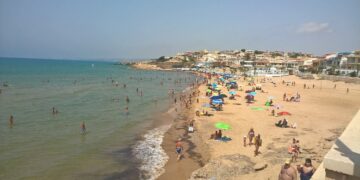 Cava D’Aliga, salva una coppia di genovesi che in mare ha passato un brutto quarto d’ora