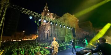 Ragusa, il concerto di Edoardo Bennato ha incantato il pubblico