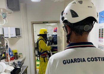 Porto di Pozzallo, cargo battente bandiera Antigua e Barbuda detenuto dalla Guardia costiera