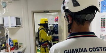 Porto di Pozzallo, cargo battente bandiera Antigua e Barbuda detenuto dalla Guardia costiera