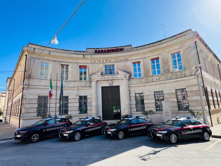 Santa Croce, una famiglia di residenti cerca di estorcere denaro a un nucleo familiare tunisino per questioni di droga: in due ai domiciliari