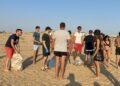 Marina di Modica, spiaggia ripulita dai volontari dopo la notte di San Lorenzo