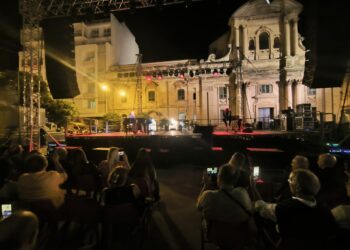 Ragusa e l’abbraccio della musica con il concerto di Ron