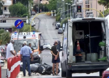 Muore una 65enne investita da uno scooter