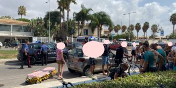 Marina di Ragusa, ciclista investe due donne: tutti in ospedale
