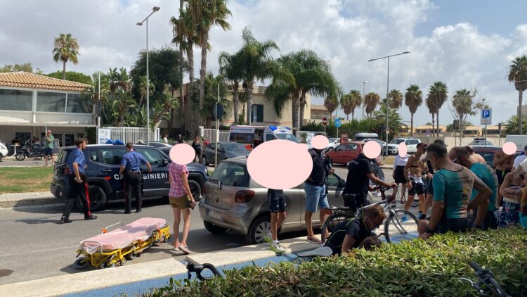 Marina di Ragusa, ciclista investe due donne: tutti in ospedale