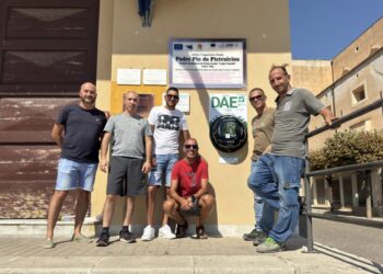 Ispica, l’associazione Indirettamente dona due defibrillatori alla città