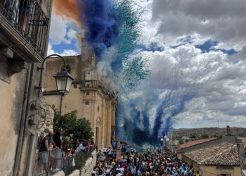 Spettacolare “sciuta” oggi a Giarratana della Madonna della neve