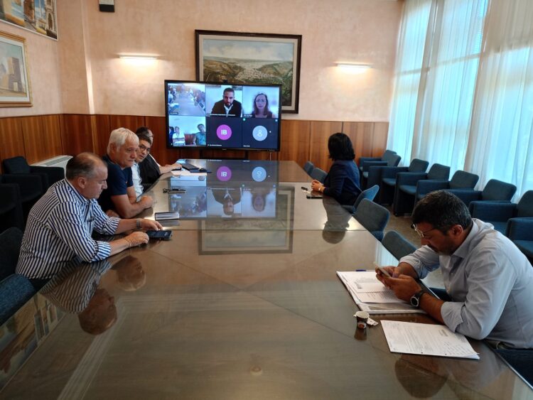 Inaccessibilità mezzi Adr a un tratto autostradale, vertice nella sede del Libero consorzio comunale di Ragusa