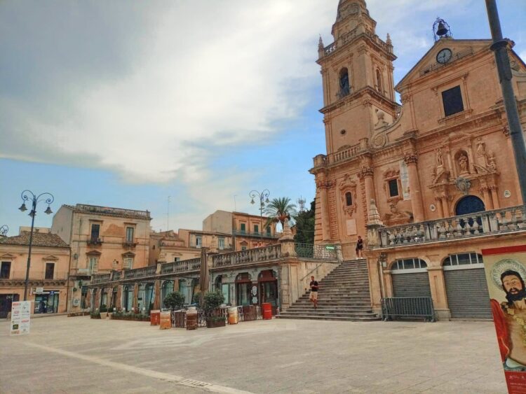 Ragusa, tutto chiuso per Ferragosto. Il mea culpa di Confimprese