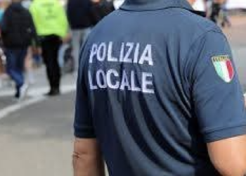 Pozzallo, presa di mira dai vandali l’auto di un operatore della polizia locale