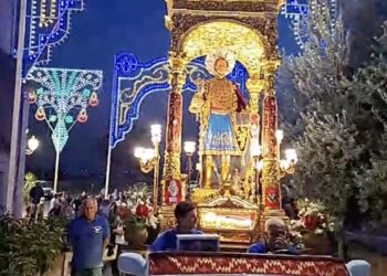 Chiaramonte, la processione di San Vito e il simulacro portato in chiesa Madre