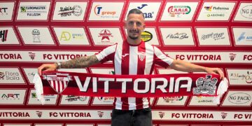 L’attaccante Salvo Cocimano ha scelto il Vittoria calcio