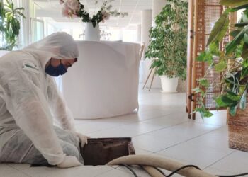 Scoglitti e l’acqua inquinata, l’albergatrice: “I due terzi dei nostri ospiti hanno accusato sintomi di gastroenterite”